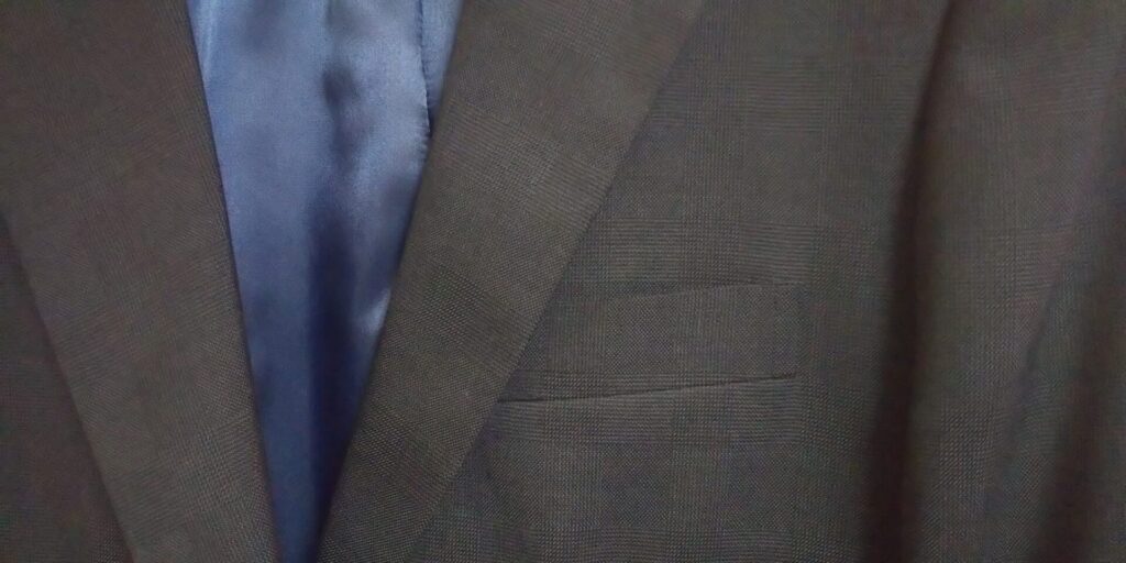 Suit-Yaのスーツ（チェック）jpg